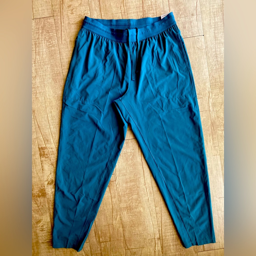 Nike Men's Ash Green Dri-FIT Flex Yoga Training Pants (DD2120-058) Size M - NWT